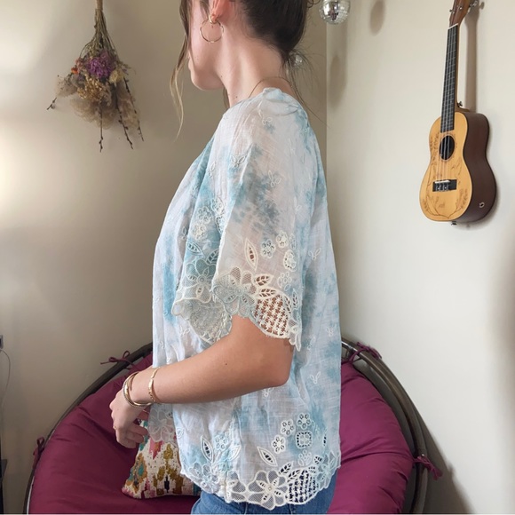 Anthropologie | NTW!! Blue and white dyed Eyelet Blouse - Picture 2 of 8